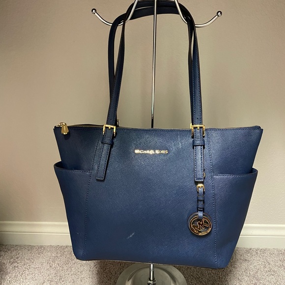 Meet your Posher, Celice - Picture 1 of 1